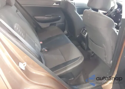 2018 Kia Sportage Lx z USA, uszkodzony, nr VIN KNDPMCAC0J7304855